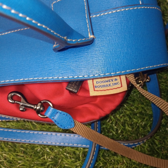 Bright Blue Dooney & Bourke Saffiano Leather Tote - Picture 13 of 17